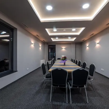 Hotel Safir Bihac Бихач