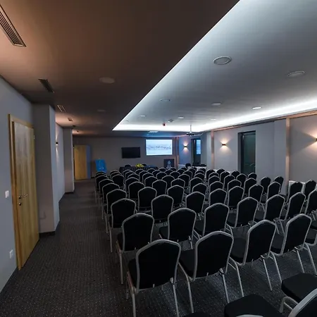 Hotel Safir Bihac فندق