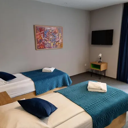 فندق Hotel Safir Bihac بيهاتش