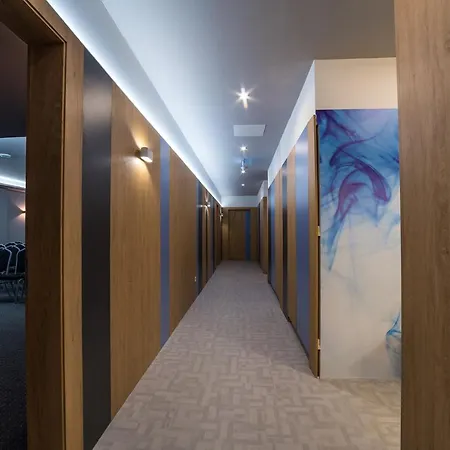 Hotel Safir Bihac Отель Бихач
