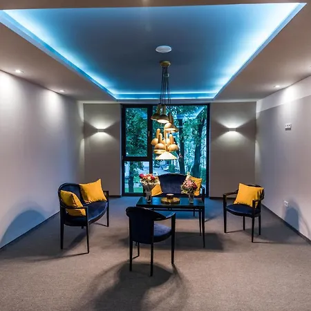 Hotel Safir Bihac Отель Бихач