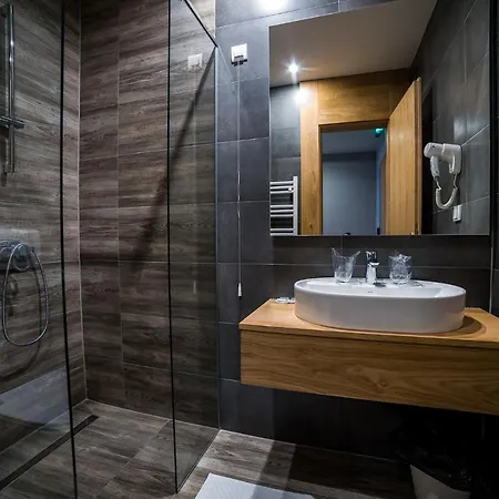 Отель Hotel Safir Bihac