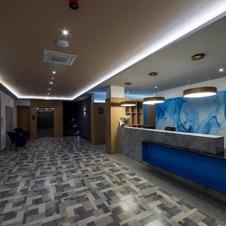 Отель Hotel Safir Bihac 4*