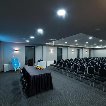 Отель Hotel Safir Bihac 4*